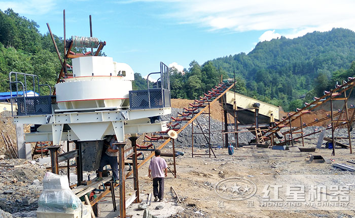 時(shí)產(chǎn)50-60噸建筑垃圾沖擊式破碎機(jī)哪里便宜？河南廠(chǎng)家有推薦嗎？