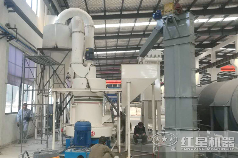 雷蒙磨粉機可以將鋁礬土磨成250目的細粉嗎？怎樣調(diào)雷蒙磨粉子粗細？