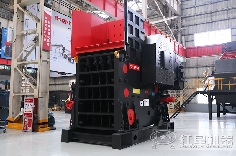 礦石破碎機(jī)多少錢一臺(tái)？大型機(jī)器型號